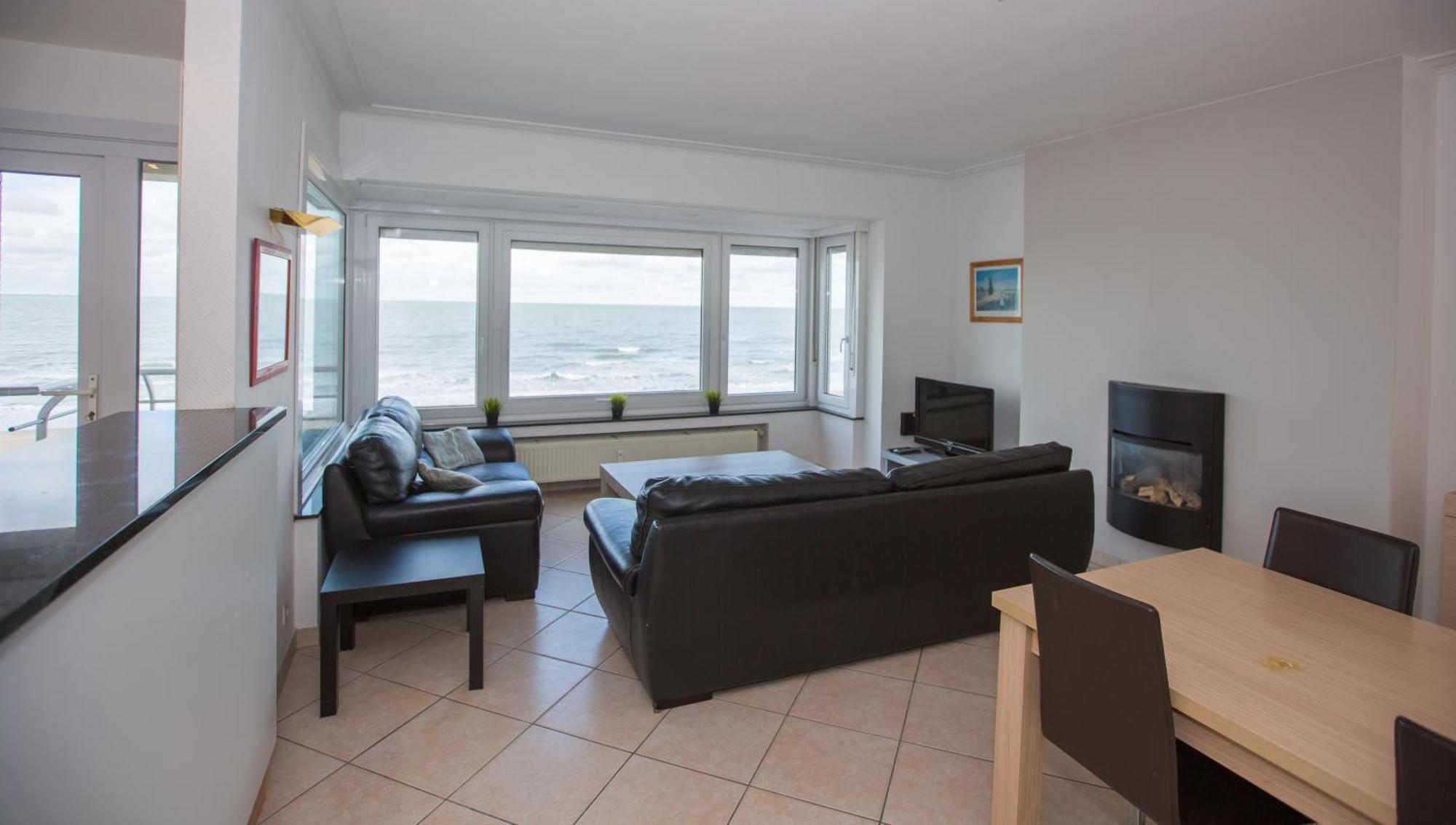 Bright Apartment With Sea View Остенде Екстериор снимка